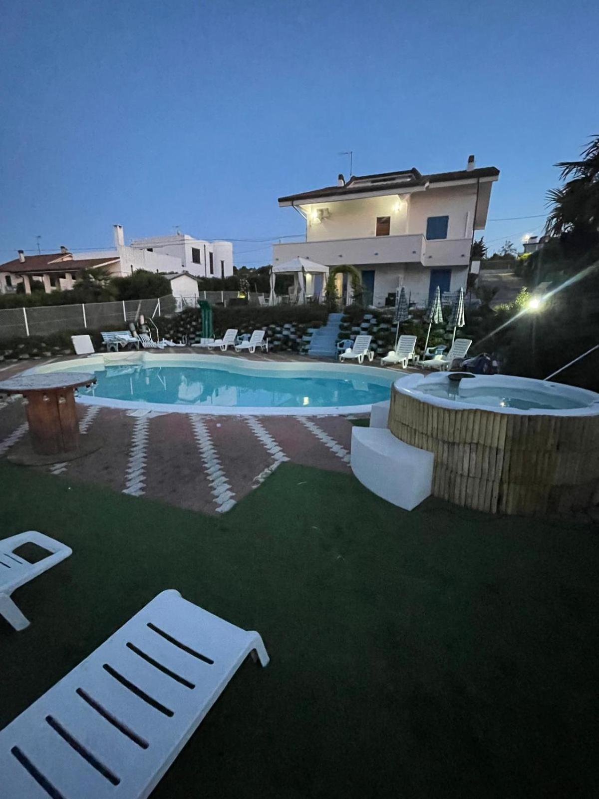 B&B Villa Alma San Costanzo Εξωτερικό φωτογραφία