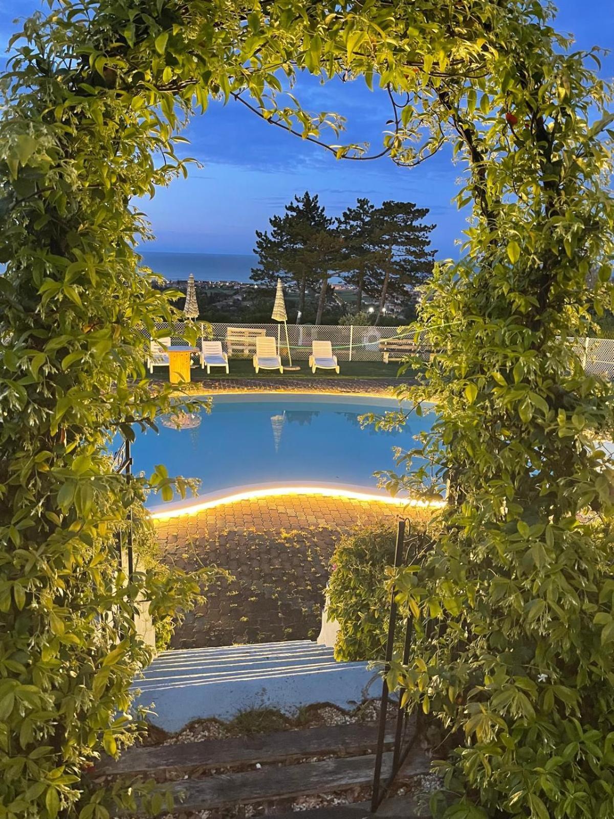 B&B Villa Alma San Costanzo Εξωτερικό φωτογραφία
